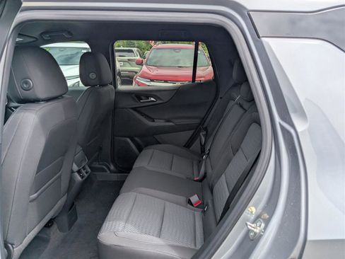 New 2026 Chevrolet Equinox LT image 9