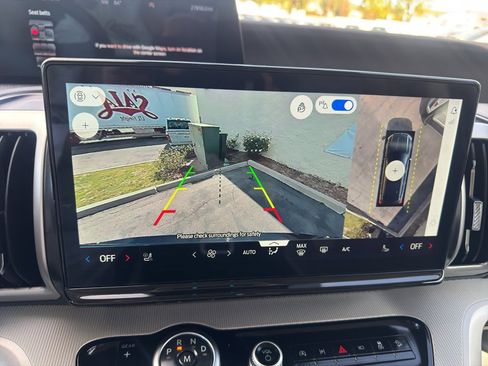 Used 2025 Ford Expedition Max Active image 14