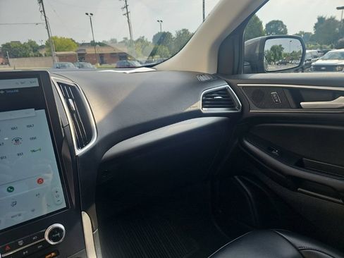 Used 2024 Ford Edge SEL w/ Convenience Package AWD/4WD image 18