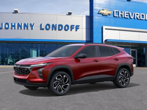 New 2026 Chevrolet Trax RS w/ Sunroof Package FWD image 2