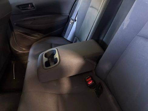 Used 2022 Toyota Corolla LE FWD image 16