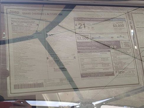 New 2025 Jeep Grand Cherokee L Laredo image 18