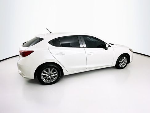 Used 2017 MAZDA MAZDA3 Sport image 10