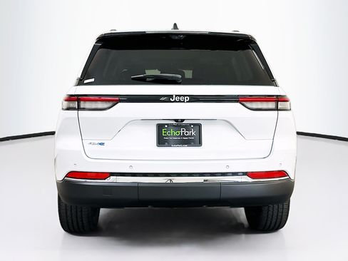 Used 2022 Jeep Grand Cherokee Limited 4xe w/ Luxury Tech Group II AWD/4WD image 7