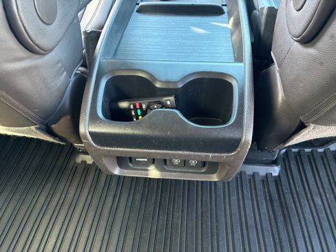 Used 2019 Honda Odyssey Elite image 23