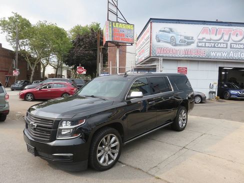 Used 2016 Chevrolet Suburban LTZ AWD/4WD image 2