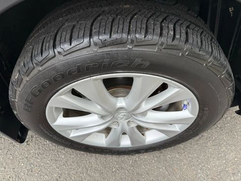 Used 2013 Toyota RAV4 Limited image 39