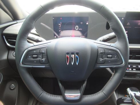 Used 2024 Buick Envista Avenir FWD image 22