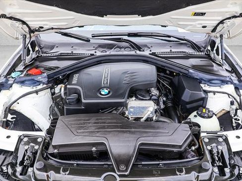 Used 2018 BMW 320i xDrive Sedan image 26