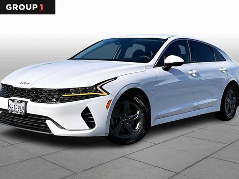 Used 2022 Kia K5 LX image 1