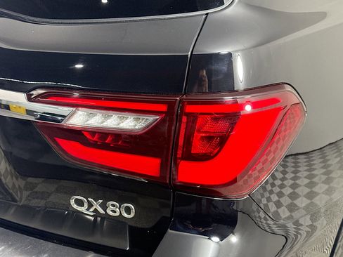 Used 2019 INFINITI QX80 Luxe w/ Proactive Package image 34
