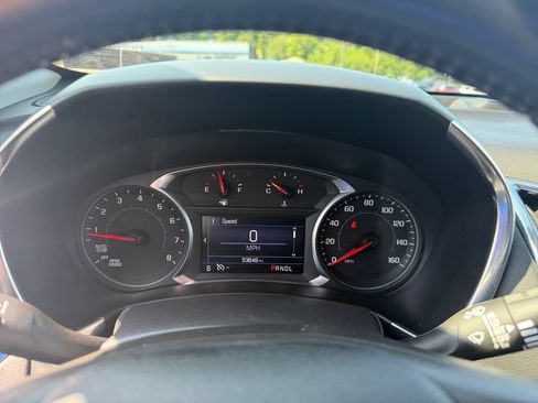 Used 2021 Chevrolet Equinox LT AWD/4WD image 16