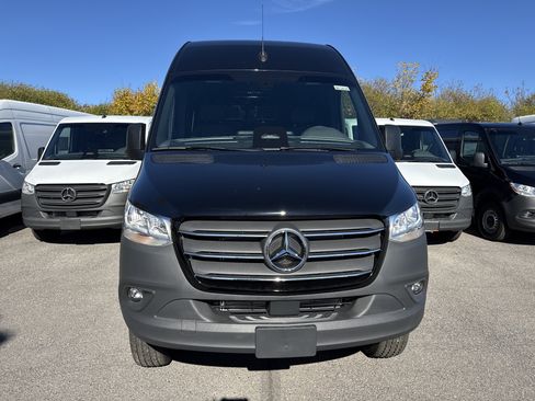 New 2026 Mercedes-Benz Sprinter 2500 image 3