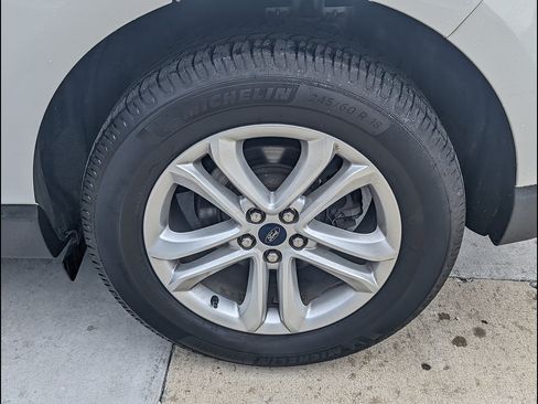 Used 2020 Ford Edge SEL AWD/4WD image 13