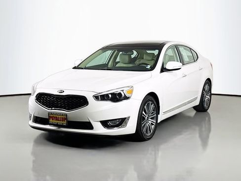 Used 2016 Kia Cadenza Premium w/ Luxury Package image 3