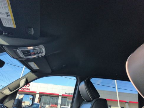 Used 2025 RAM 1500 Laramie w/ Bed Utility Group image 21