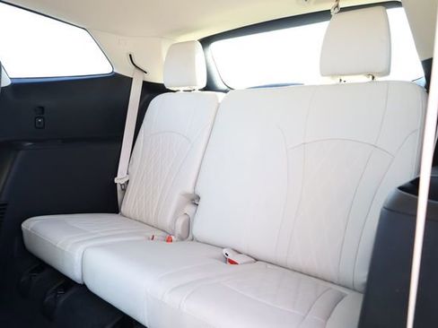 Used 2023 Buick Enclave Avenir w/ Avenir Technology Package image 25