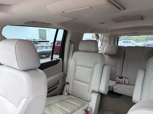 Used 2015 GMC Yukon XL Denali w/ Premium Package AWD/4WD image 62