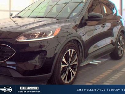 Used 2022 Ford Escape SE w/ SE Sport Appearance Package