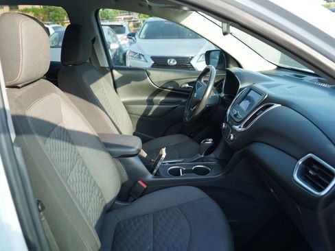 Used 2021 Chevrolet Equinox LT FWD image 21