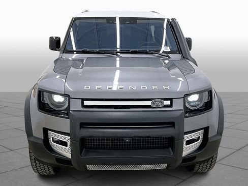 Used 2022 Land Rover Defender 90 image 3