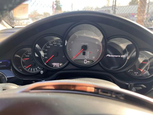 Used 2016 Porsche Panamera 4S image 20
