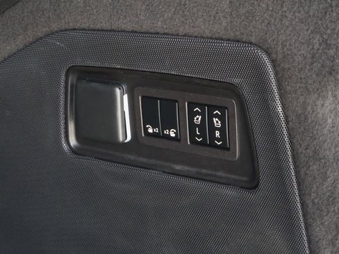 Used 2023 Cadillac Escalade Premium Luxury w/ LPO, Illumination Package image 30