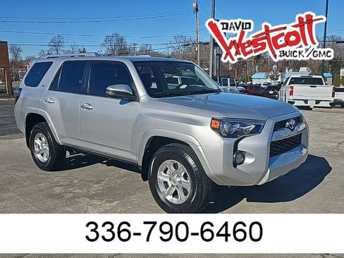 Used 2016 Toyota 4Runner SR5 image 1