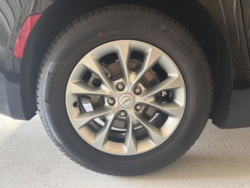 New 2026 Chrysler Pacifica Limited FWD image 31