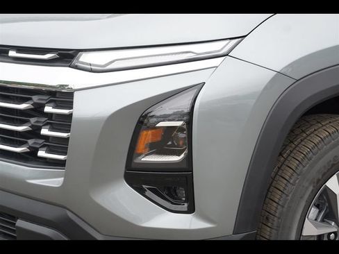 New 2026 Chevrolet Equinox LT w/ Safety and Technology Package FWD image 22