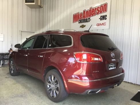 Used 2017 Buick Enclave Premium image 3