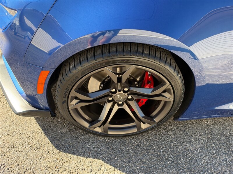 Used 2022 Chevrolet Camaro SS RWD image 14