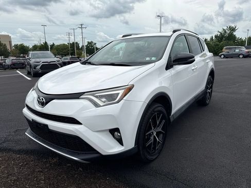 Used 2016 Toyota RAV4 SE AWD/4WD image 3