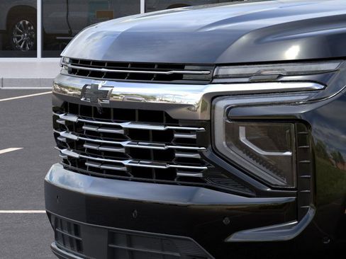 New 2026 Chevrolet Suburban Premier image 13