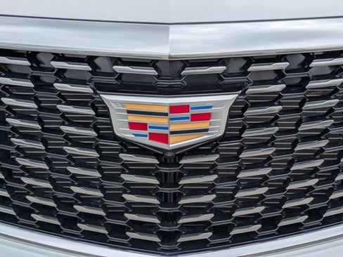 New 2026 Cadillac XT5 Premium Luxury w/ Driver Assist Package FWD image 11