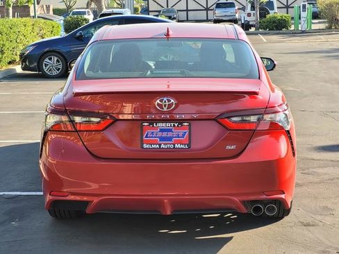Used 2024 Toyota Camry SE image 6