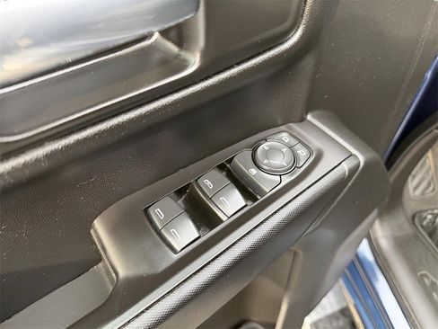 Used 2021 Chevrolet Silverado 1500 Custom image 18