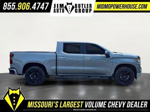 Used 2025 Chevrolet Silverado 1500 LTZ w/ LTZ Premium Package AWD/4WD image 2