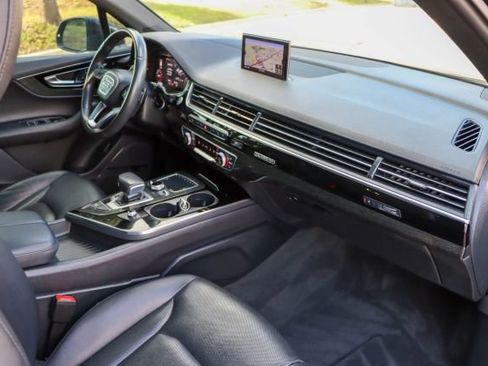 Used 2018 Audi Q7 3.0T Prestige w/ Prestige Package image 38