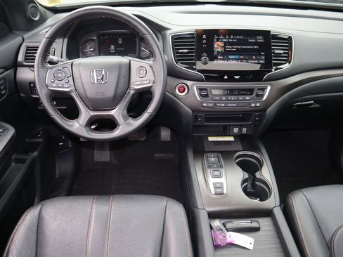 Used 2023 Honda Passport TrailSport image 13