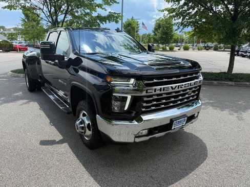Used 2021 Chevrolet Silverado 3500 LTZ w/ LTZ Plus Package AWD/4WD image 6