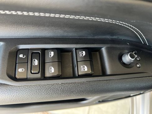 Used 2023 Jeep Compass High Altitude AWD/4WD image 48