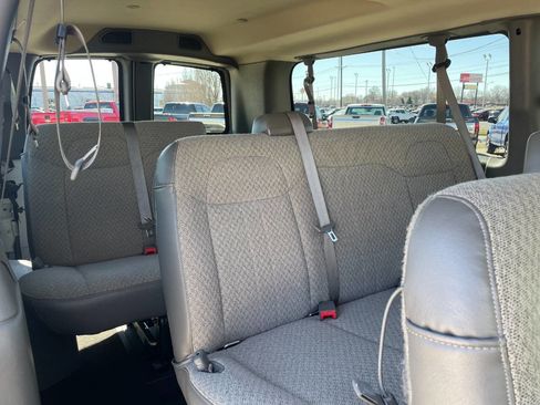 Used 2023 GMC Savana 3500 LS w/ Chrome Appearance Package image 26