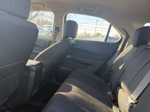 Used 2017 Chevrolet Equinox LS image 10