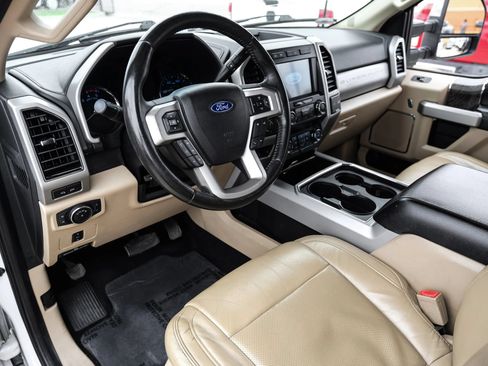 Used 2019 Ford F250 Lariat w/ Chrome Package AWD/4WD image 6