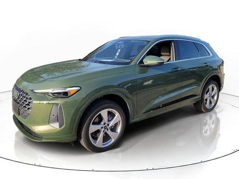 New 2026 Audi Q5 Premium Plus AWD/4WD image 2
