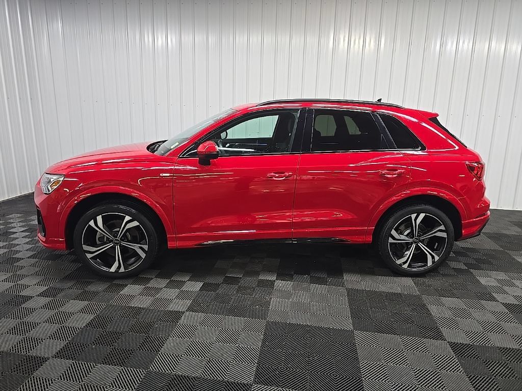 Used 2023 Audi Q3 2.0T Premium Plus AWD/4WD image 5