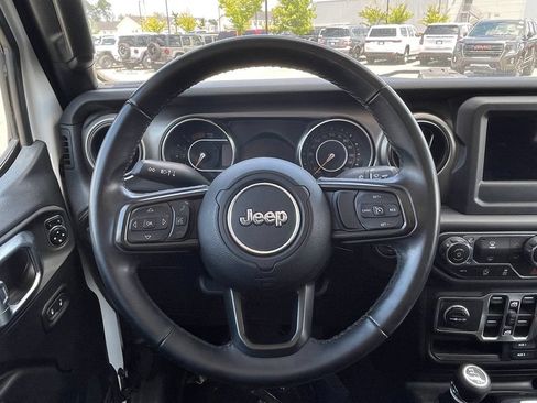 Used 2021 Jeep Gladiator Sport AWD/4WD image 24