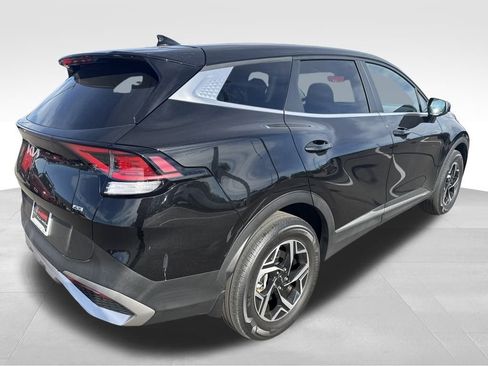 Used 2023 Kia Sportage LX image 6