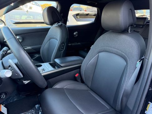 Used 2024 Genesis GV60 RWD image 21